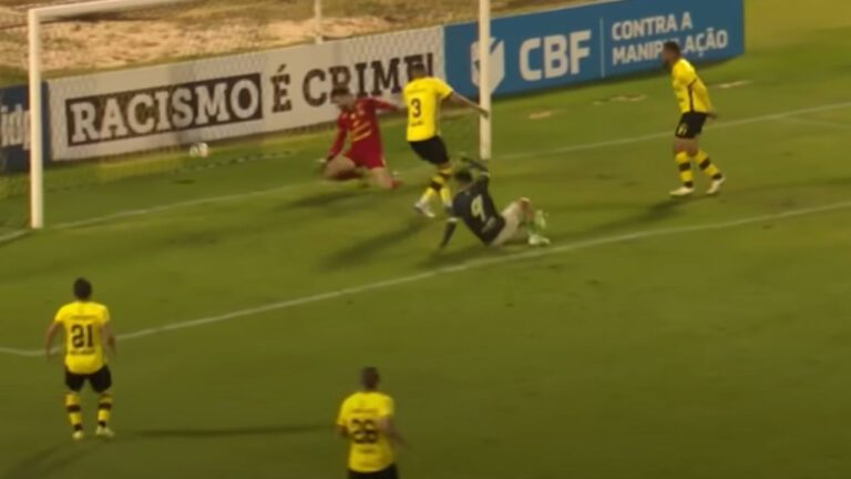 Gol do Floresta contra o São Bernardo (Imagem: Reprodução/Youtube)