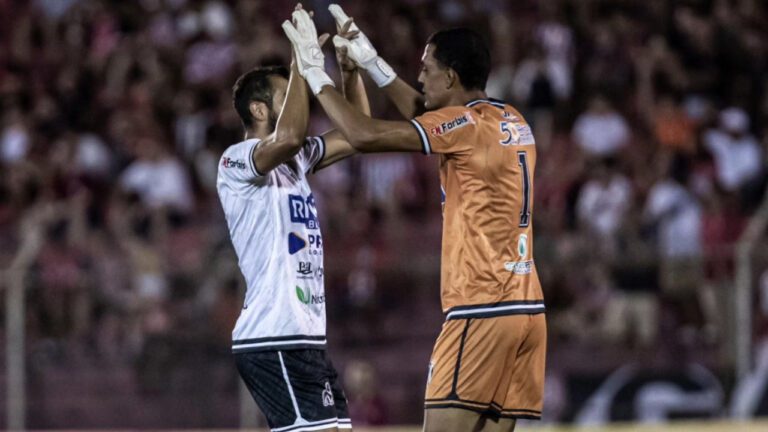 Setor defensivo não sofreu gol mais uma vez (Imagem: JP Fotos/Divulgação)